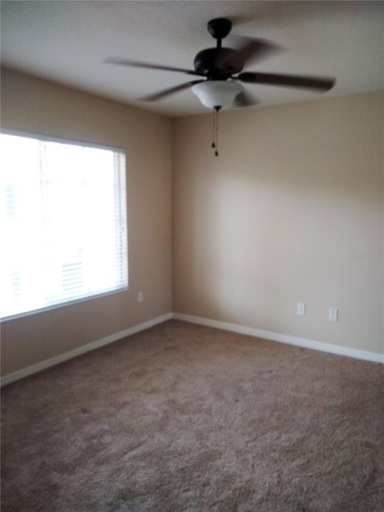 For Rent: $2,000 (3 beds, 2 baths, 1200 Square Feet)