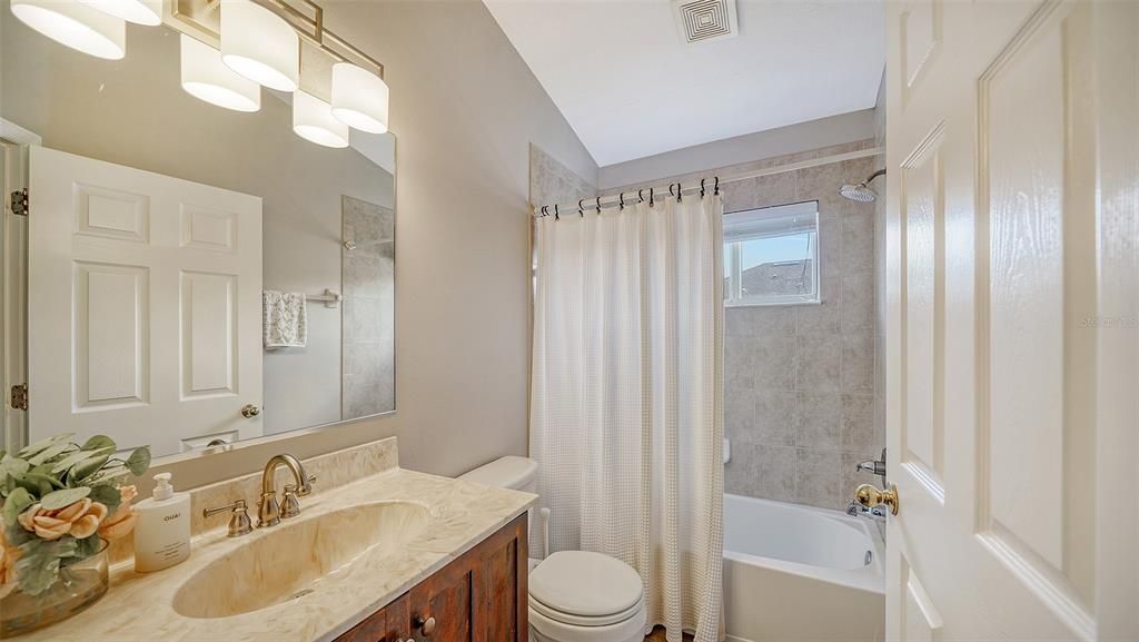 Active With Contract: $4,250 (4 beds, 2 baths, 2217 Square Feet)