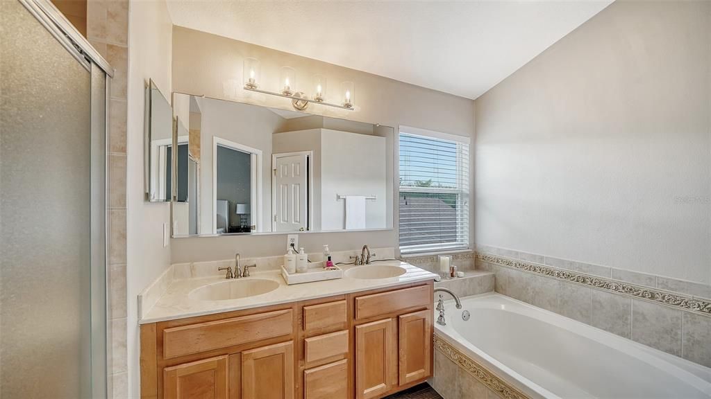 Active With Contract: $4,250 (4 beds, 2 baths, 2217 Square Feet)