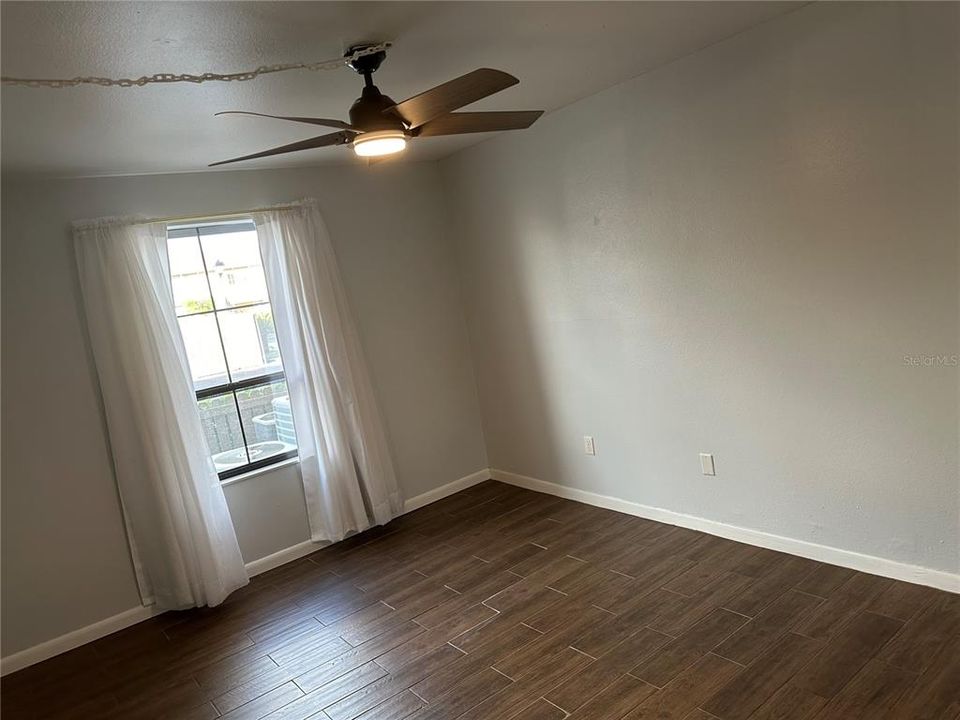 For Rent: $3,200 (2 beds, 1 baths, 1010 Square Feet)