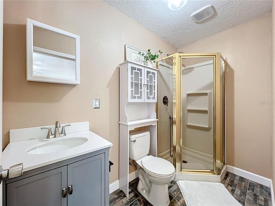 Cottage bathroom with shower