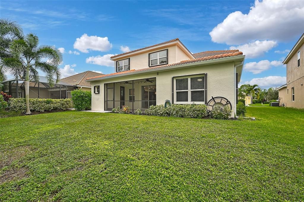 For Sale: $775,000 (5 beds, 3 baths, 3464 Square Feet)