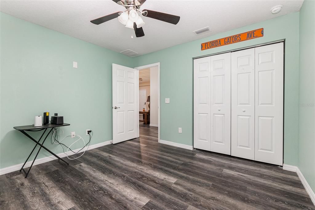 For Sale: $249,900 (3 beds, 2 baths, 1320 Square Feet)