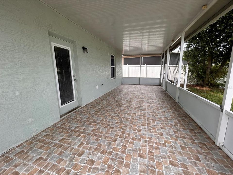 For Sale: $259,900 (3 beds, 2 baths, 1253 Square Feet)