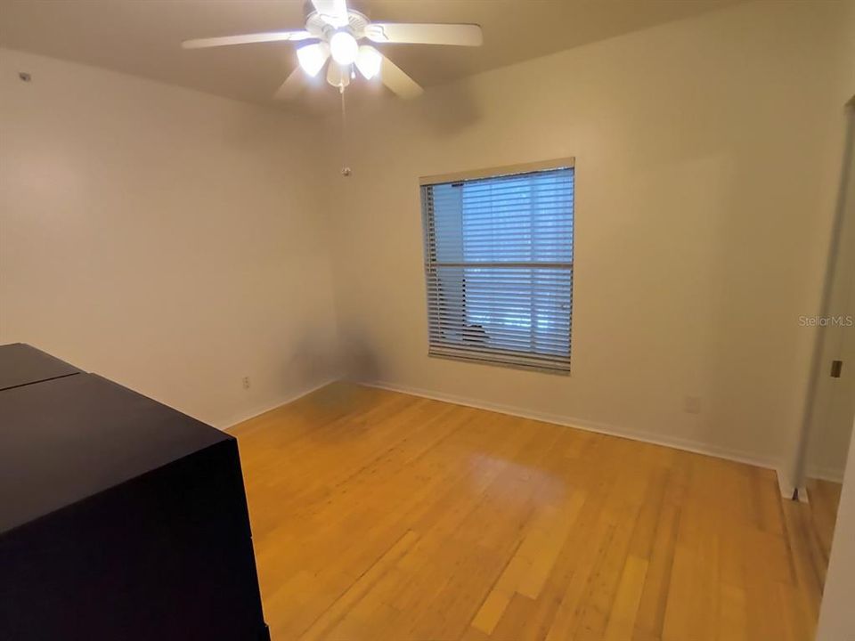 For Sale: $242,000 (2 beds, 2 baths, 1140 Square Feet)