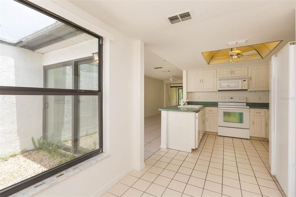 For Rent: $1,595 (2 beds, 2 baths, 1167 Square Feet)