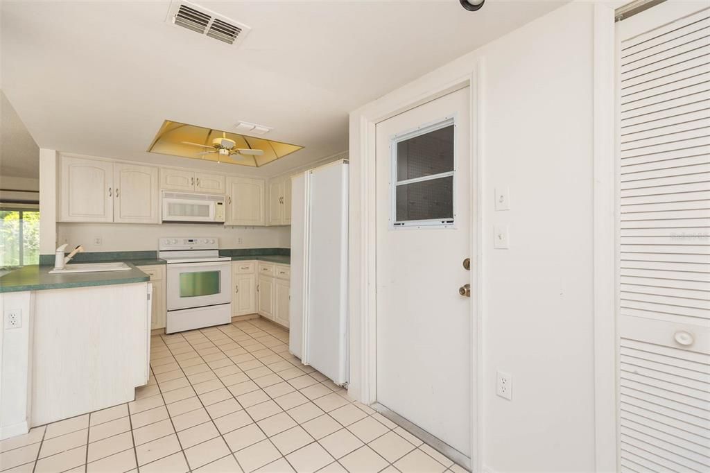 For Rent: $1,595 (2 beds, 2 baths, 1167 Square Feet)