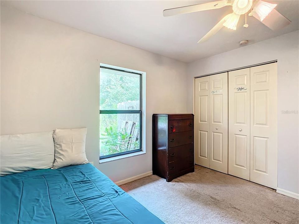 For Sale: $275,000 (3 beds, 2 baths, 1348 Square Feet)