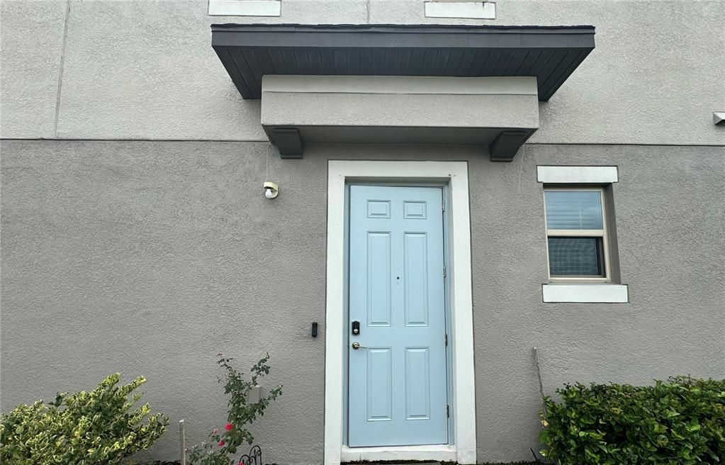 For Rent: $2,395 (3 beds, 2 baths, 1807 Square Feet)