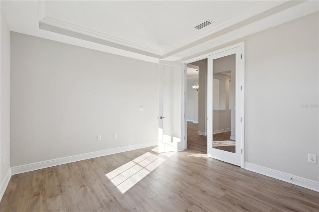 Active With Contract: $514,990 (3 beds, 3 baths, 2607 Square Feet)