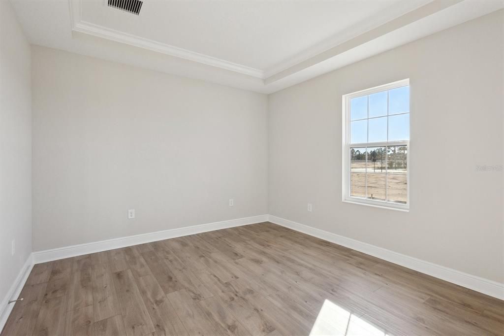 Active With Contract: $514,990 (3 beds, 3 baths, 2607 Square Feet)