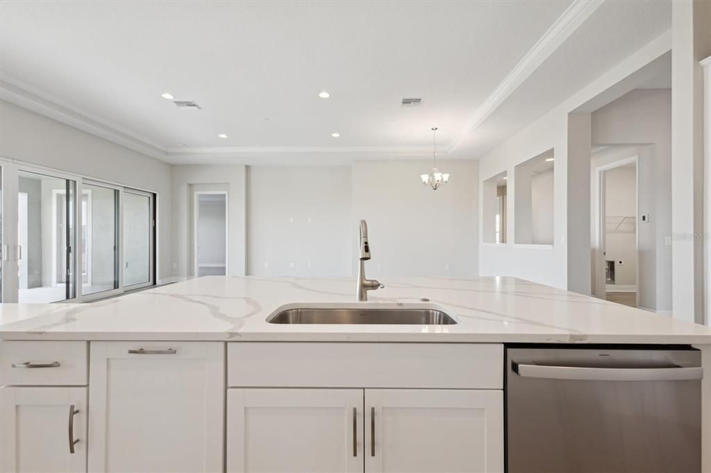 Active With Contract: $514,990 (3 beds, 3 baths, 2607 Square Feet)