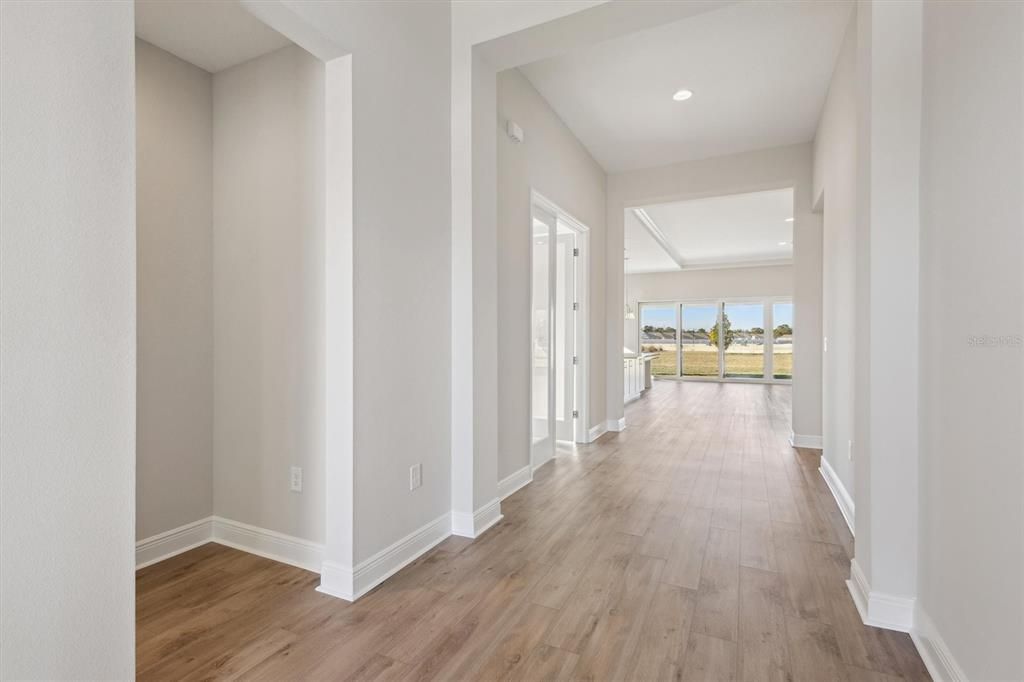 Active With Contract: $514,990 (3 beds, 3 baths, 2607 Square Feet)