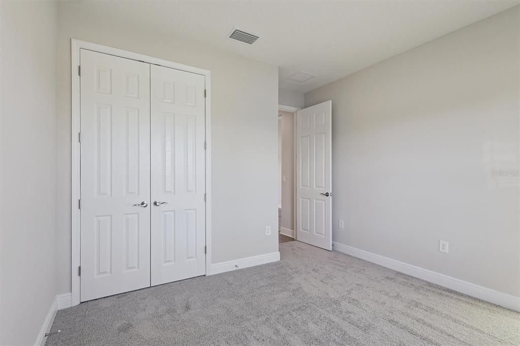 Active With Contract: $514,990 (3 beds, 3 baths, 2607 Square Feet)