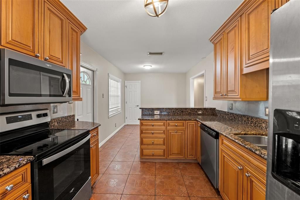 For Rent: $2,937 (3 beds, 2 baths, 1200 Square Feet)