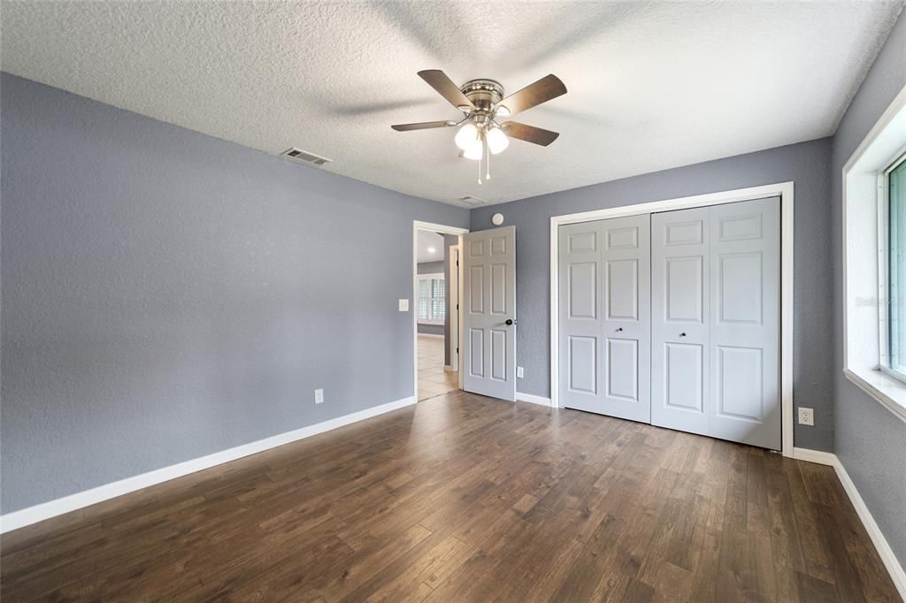 For Sale: $349,000 (3 beds, 2 baths, 2162 Square Feet)