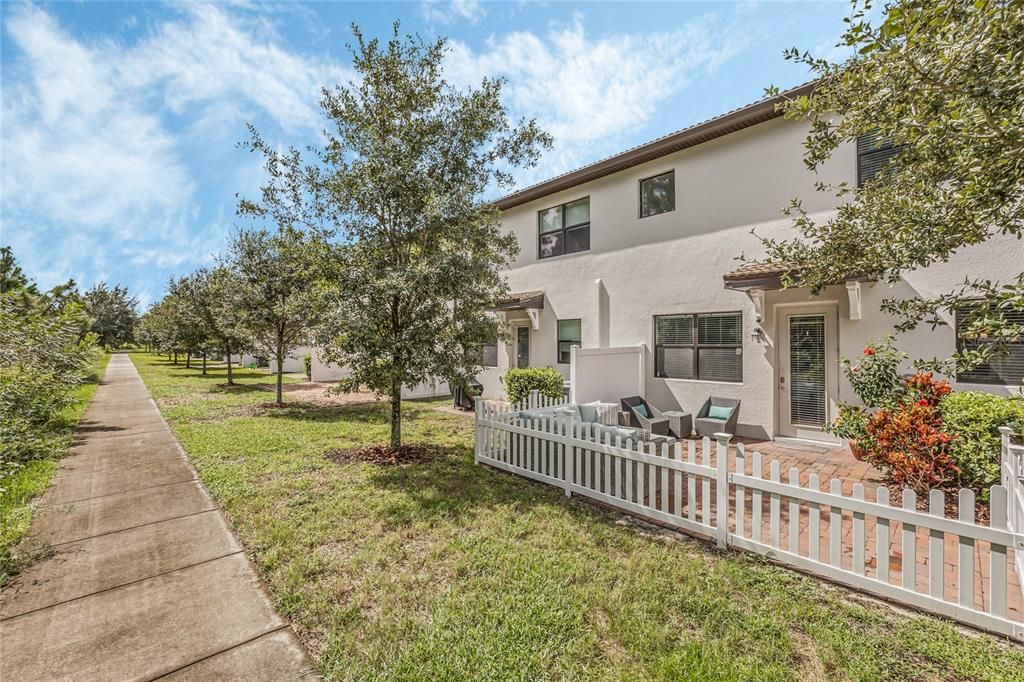 For Sale: $355,000 (3 beds, 2 baths, 1912 Square Feet)