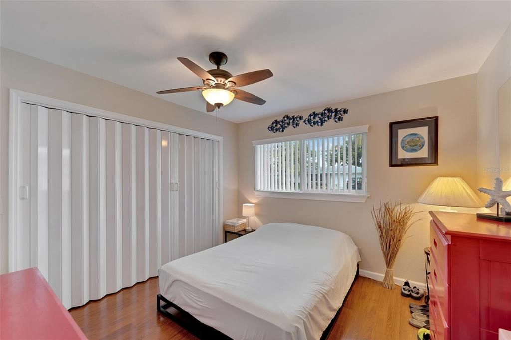 For Sale: $439,900 (2 beds, 2 baths, 1398 Square Feet)