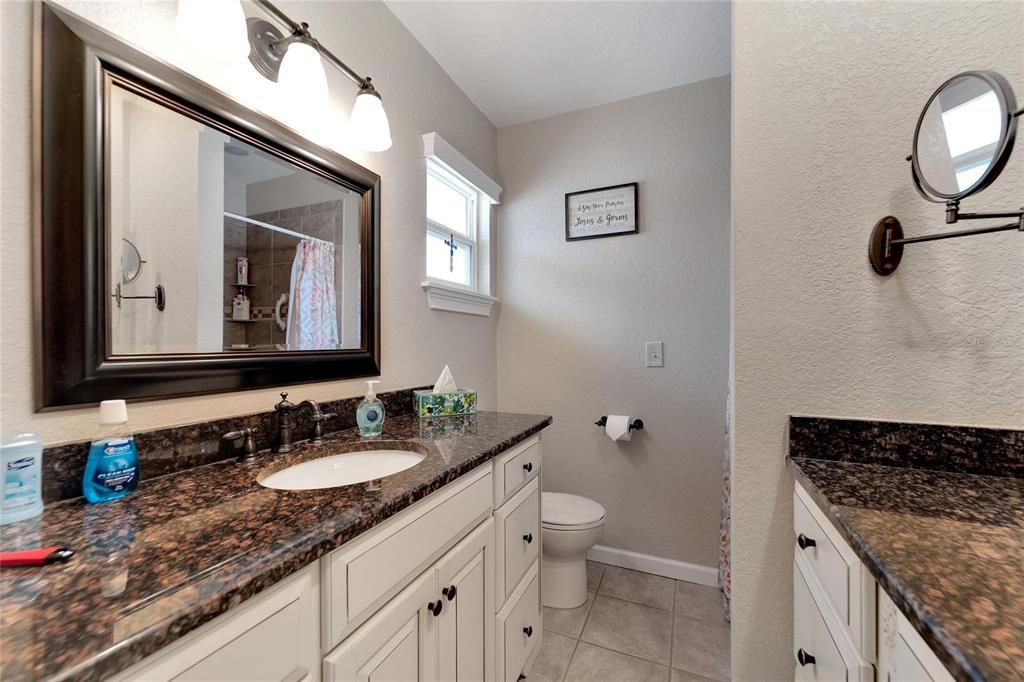 For Sale: $439,900 (2 beds, 2 baths, 1398 Square Feet)