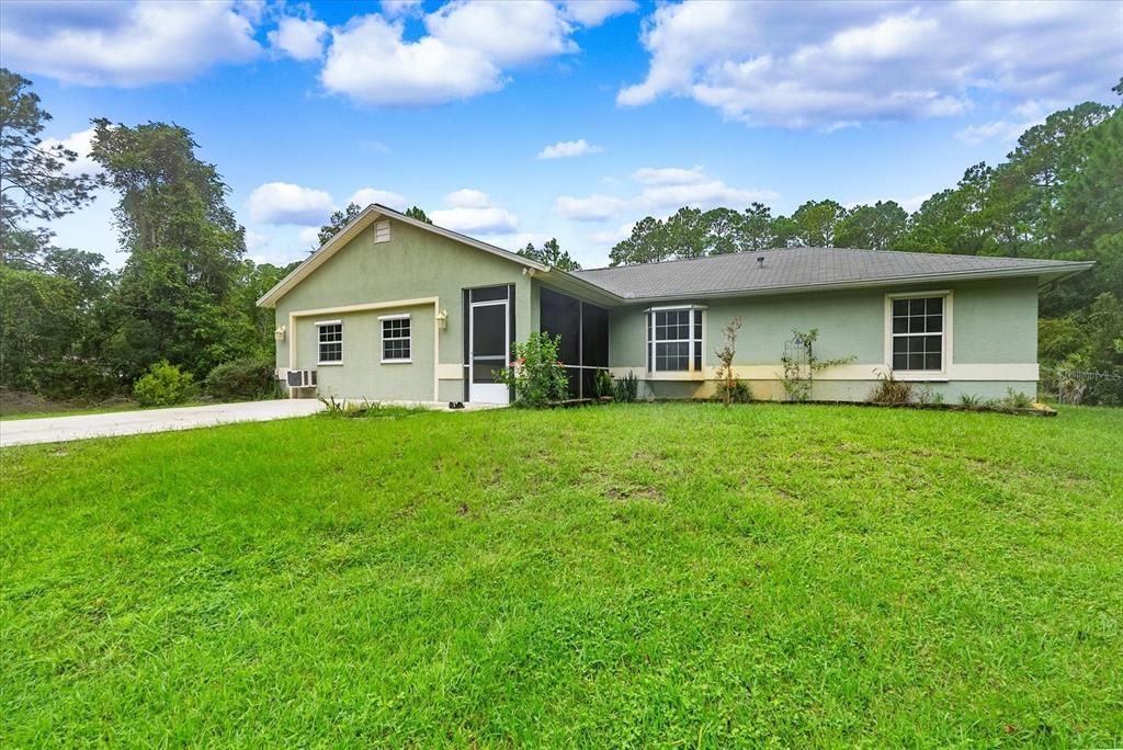 For Sale: $365,000 (3 beds, 2 baths, 1653 Square Feet)