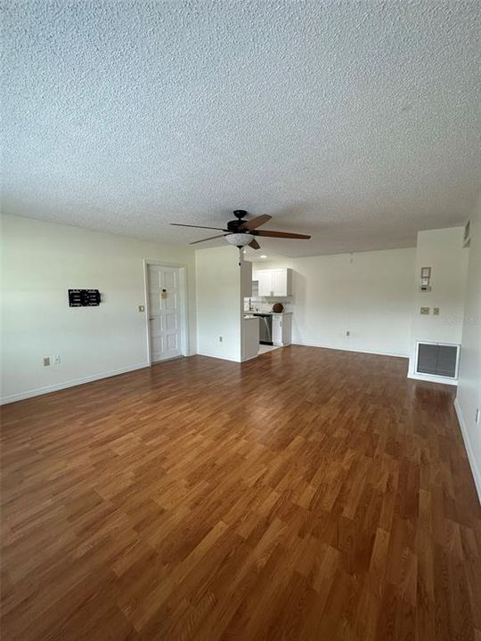 For Rent: $1,795 (2 beds, 2 baths, 975 Square Feet)