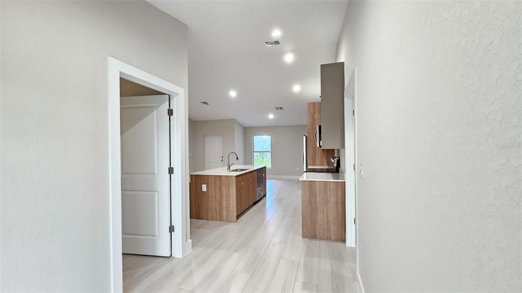 For Sale: $345,000 (3 beds, 2 baths, 1532 Square Feet)