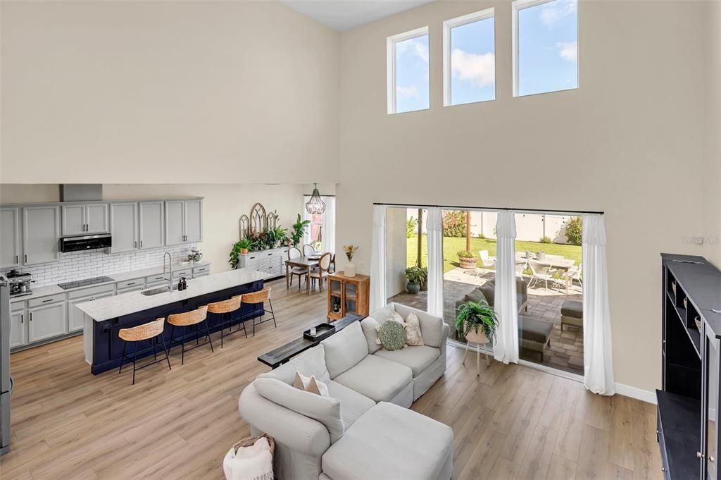 Active With Contract: $674,900 (5 beds, 3 baths, 3199 Square Feet)