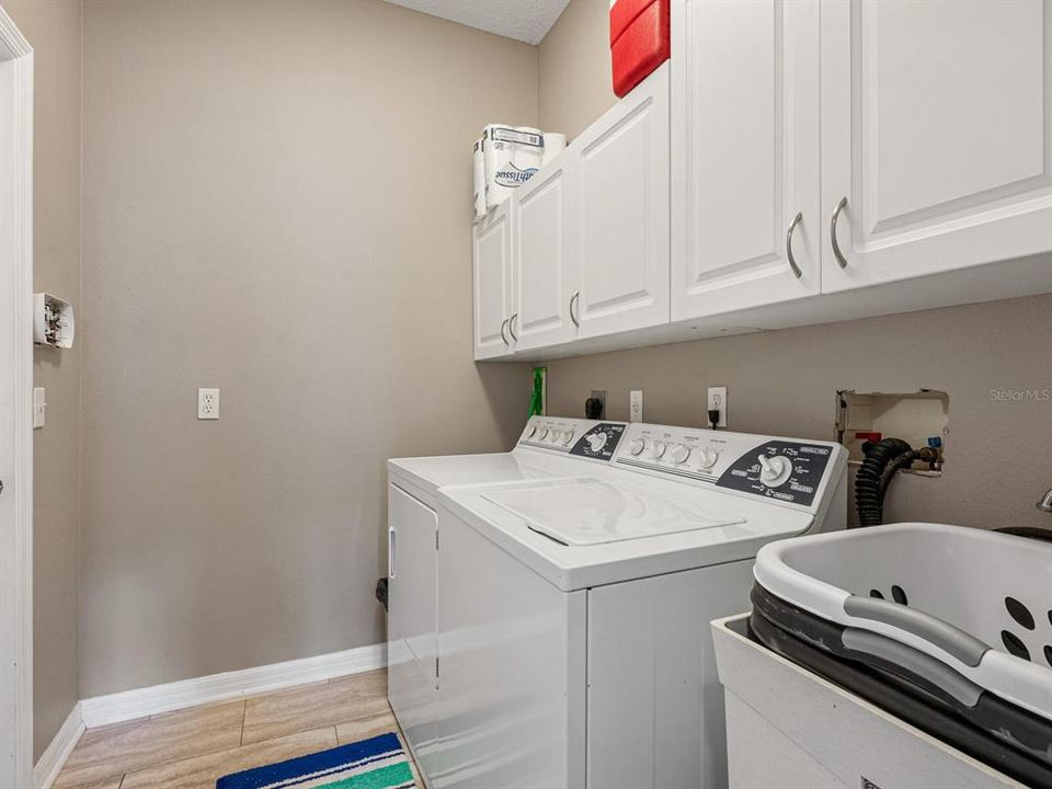 For Sale: $479,000 (2 beds, 2 baths, 1757 Square Feet)