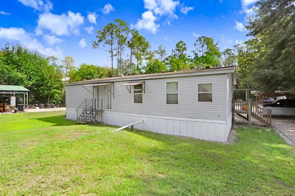 For Sale: $275,000 (3 beds, 2 baths, 1248 Square Feet)