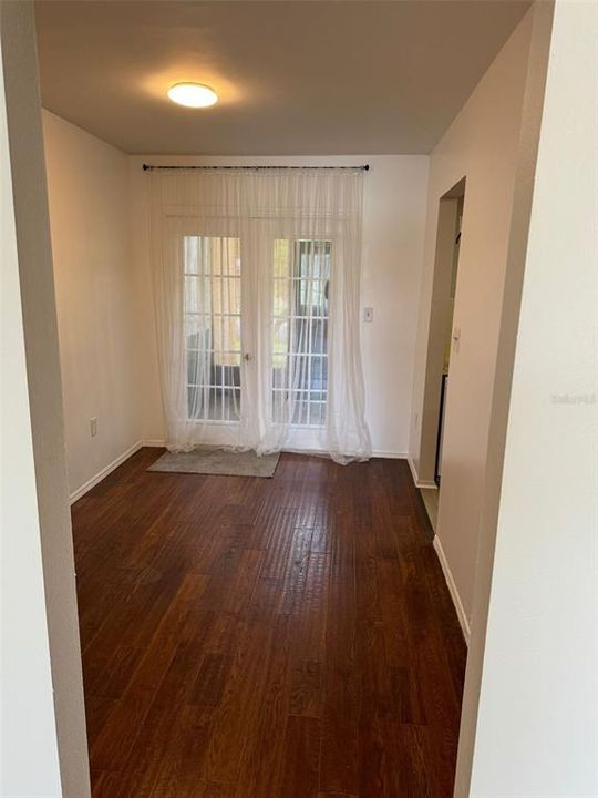 For Rent: $1,500 (2 beds, 1 baths, 1236 Square Feet)