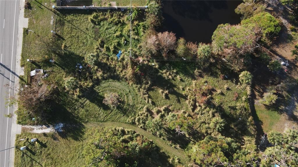 На продажу: $980,000 (1.14 acres)