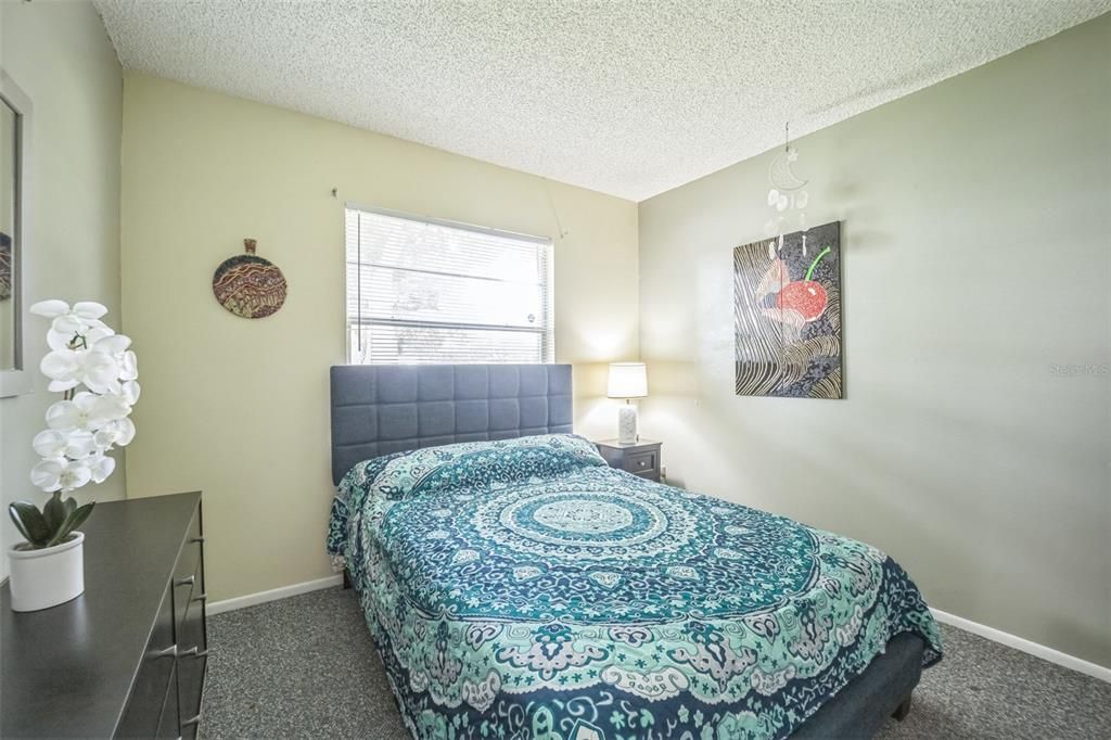 For Sale: $349,900 (3 beds, 2 baths, 1184 Square Feet)