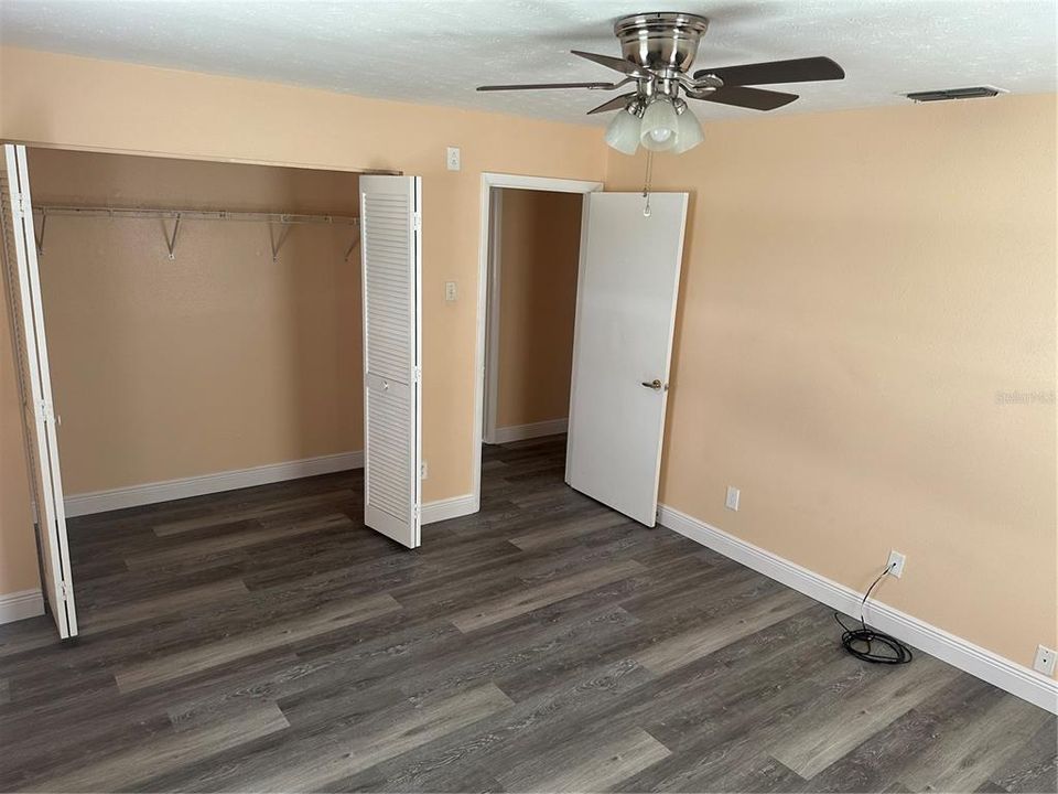 For Rent: $1,550 (3 beds, 2 baths, 1320 Square Feet)