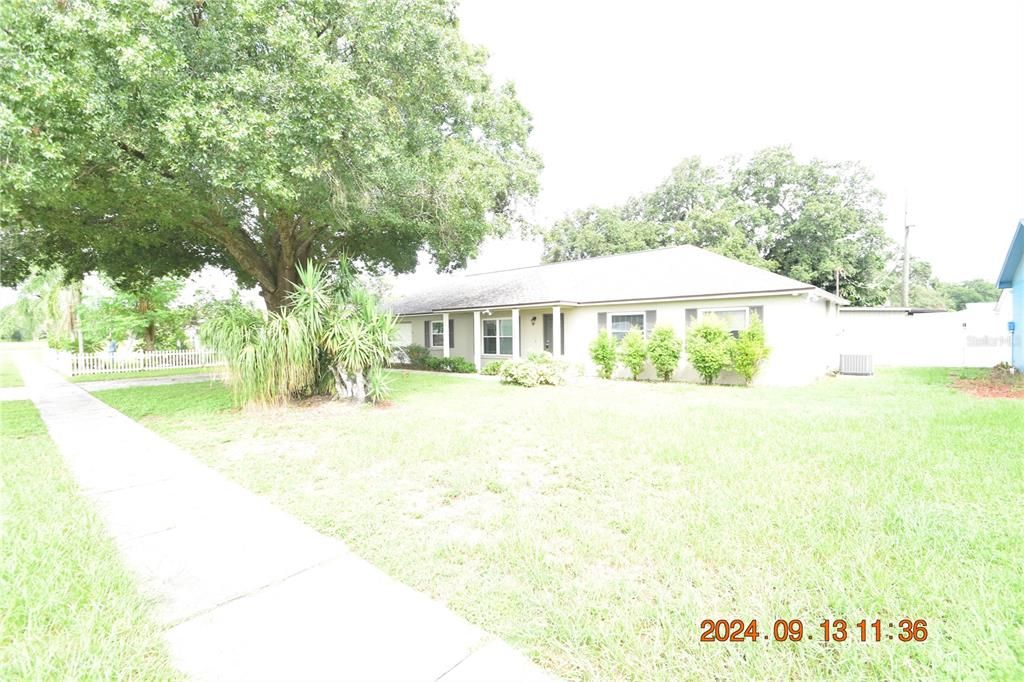 For Rent: $2,095 (3 beds, 2 baths, 1508 Square Feet)