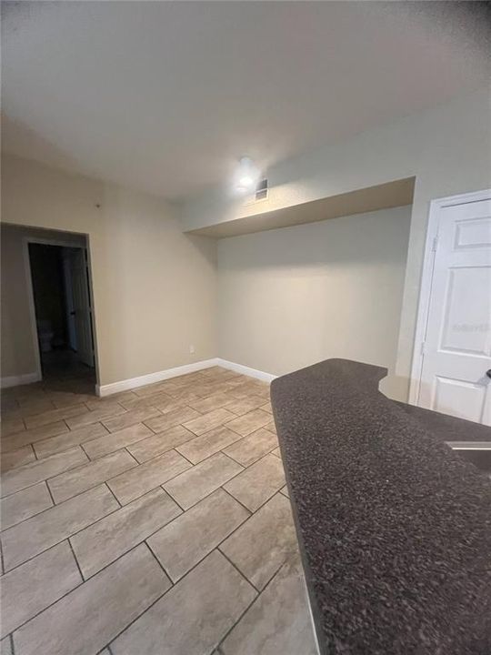 For Sale: $195,000 (2 beds, 2 baths, 1051 Square Feet)