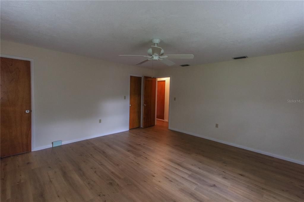 For Rent: $1,700 (2 beds, 2 baths, 1424 Square Feet)