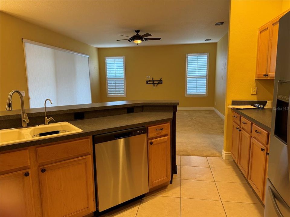 For Rent: $4,200 (4 beds, 3 baths, 2858 Square Feet)