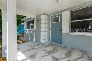 For Sale: $364,999 (3 beds, 2 baths, 997 Square Feet)