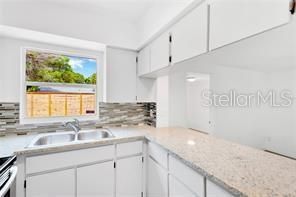 For Sale: $364,999 (3 beds, 2 baths, 997 Square Feet)