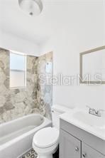 For Sale: $364,999 (3 beds, 2 baths, 997 Square Feet)