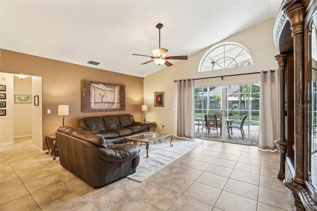 Bright & open family room overlooking the lanai.