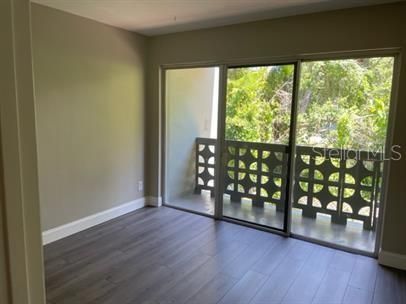 For Rent: $1,050 (2 beds, 1 baths, 750 Square Feet)