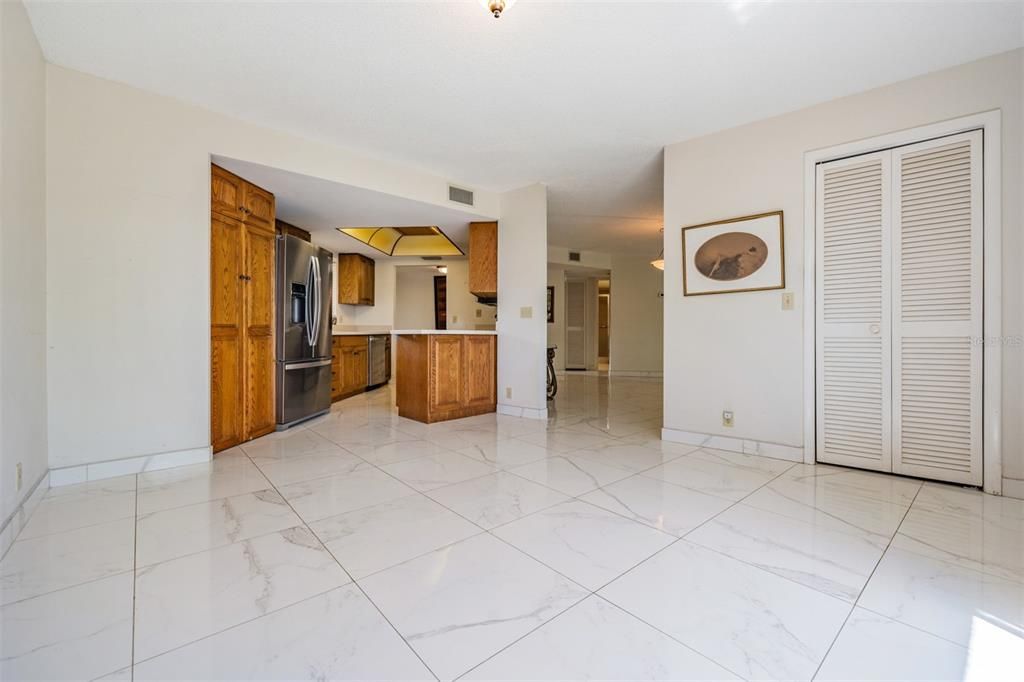 For Sale: $245,000 (2 beds, 2 baths, 1565 Square Feet)