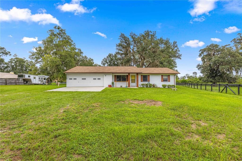 For Sale: $629,000 (3 beds, 2 baths, 1470 Square Feet)