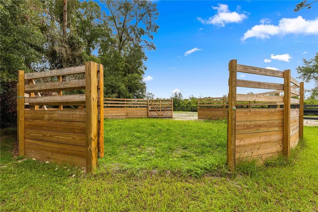 For Sale: $629,000 (3 beds, 2 baths, 1470 Square Feet)