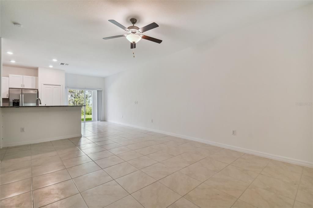 For Sale: $335,000 (3 beds, 2 baths, 1580 Square Feet)