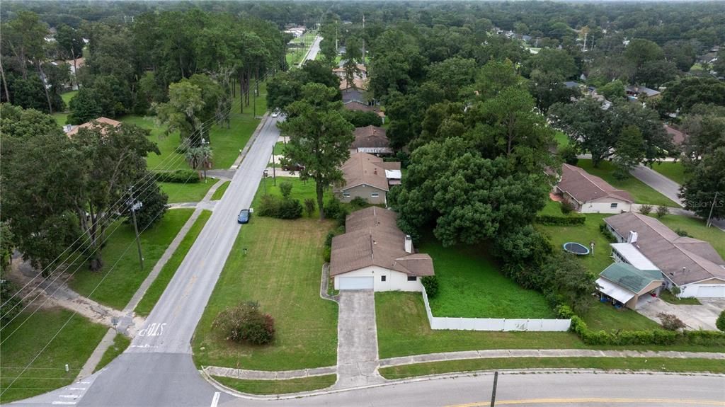 For Sale: $275,000 (3 beds, 2 baths, 1721 Square Feet)