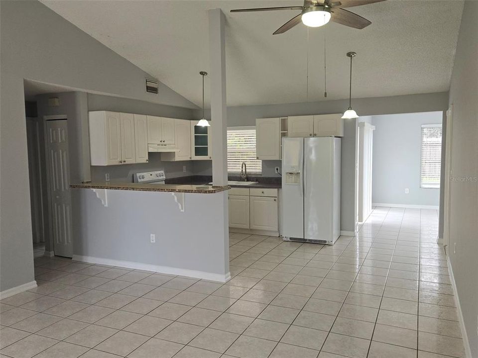 For Sale: $249,900 (3 beds, 2 baths, 1283 Square Feet)