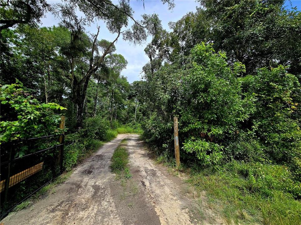 En Venta: $40,000 (0.50 acres)