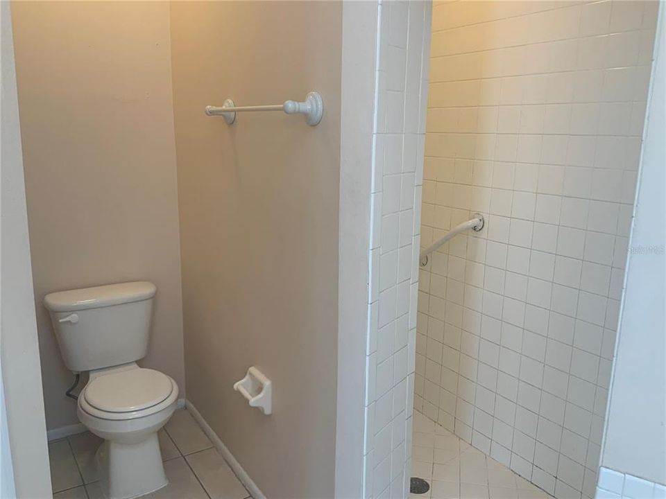 For Rent: $1,850 (3 beds, 2 baths, 1097 Square Feet)